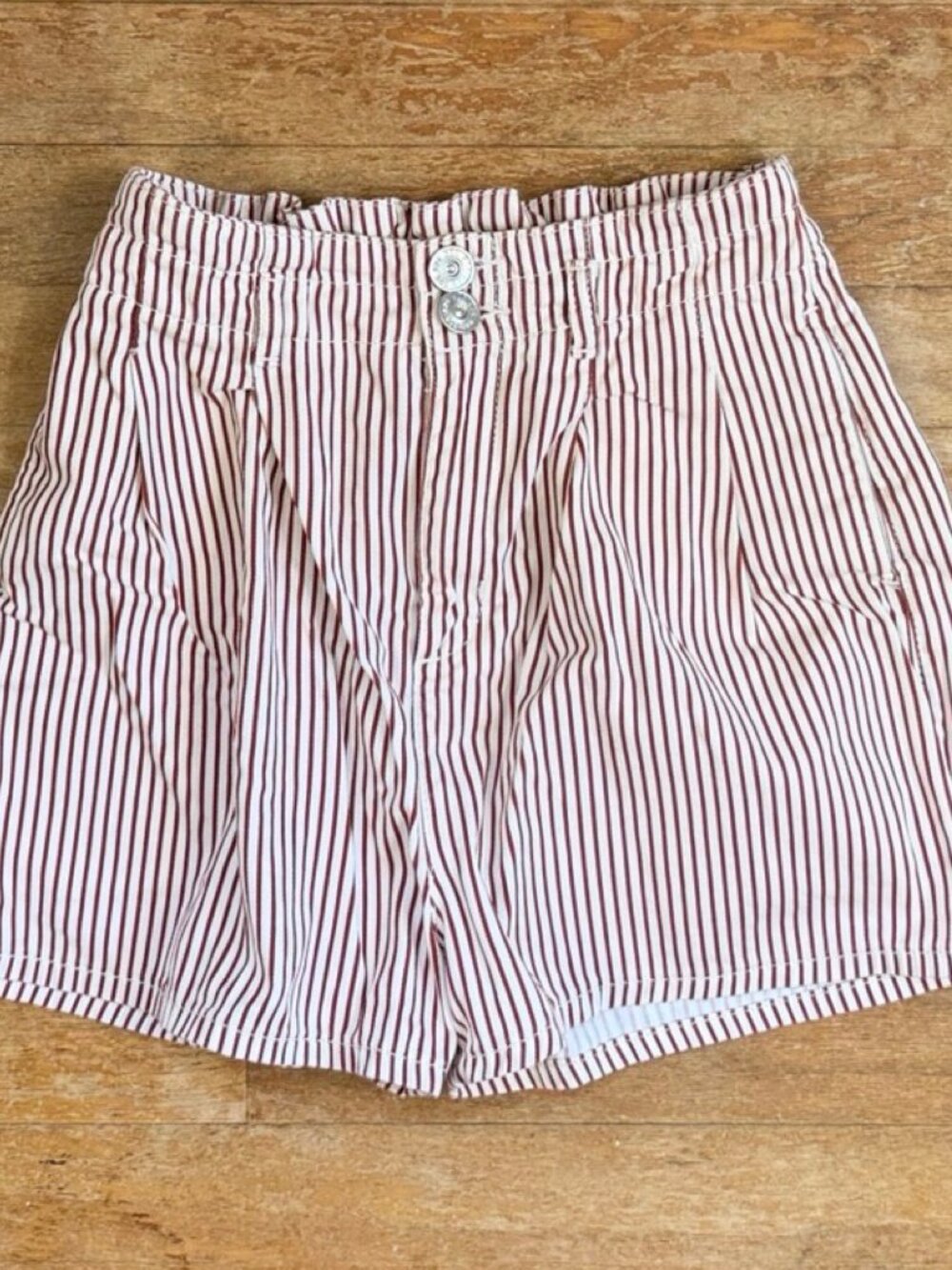 URBAN OUTFITTERS Shorts Red White Stripe Cotton Elastic Back Waist Size Small